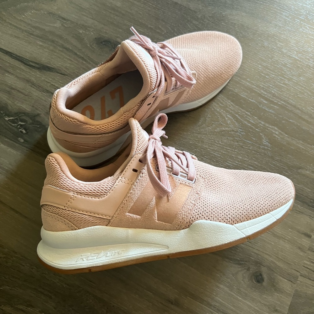 Pink New Balance 247 sz 6.5